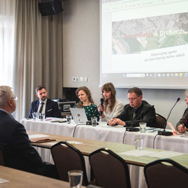 Zväčšiť fotografiu - Európskej komisii predstavili plány aj problémy vyplývajúce z transformácie regiónu - TSK_EK Zvolen_mini-11